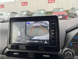 アラウンドビューモニター付きで楽々駐車