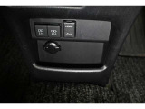 USB端子ソケット装備!アクセサリーDC12Vソケット装備!