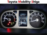 昼でも見やすいシンプルなメーターパネルです。
