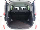 広々としたラゲージスペースを備えています。大きなものや長さのある荷物もしっかりと積み込めます。