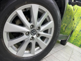 【純正17インチアルミホイール】外観にマッチした純正アルミホイールを装着しております。各種社外アルミホイールや、スタッドレスタイヤも取扱いしております。是非ご相談ください♪