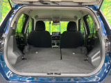 普段のお買い物や通勤、送迎等に十分な荷室スペースを確保しております。セカンドシートを倒すと、大きな荷物の積載も可能です♪