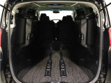 ミニバン最大級のスペース!ご家族、お友達とのキャンプやバーベキューほか、お仕事でも十分な容量が有ります!