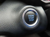 プッシュスタートです。エンジンの始動、停止がワンタッチ操作で出来ます。