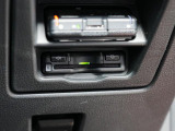 ETC車載器搭載です。スマートICも増えてきており、必須装備といって良い便利装備です。