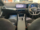 アウトバーンでの走行を見据えたBMWのブレーキシステムはもしもの時にもいち早くマシンを停止してくれます。