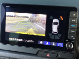 バックカメラも装備しております。車庫入れの苦手なお客様も安心!重宝してくれます!