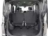 広々としたラゲージスペースを備えています。大きなものや長さのある荷物もしっかりと積み込めます。
