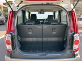 普段のお買い物や通勤、送迎等に十分な荷室スペースを確保しております。セカンドシートを倒すと、大きな荷物の積載も可能です♪