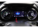 マルチインフォメーションディスプレイ付きのメーターです!エコ運転へ導く多彩な情報を表示してくれます。