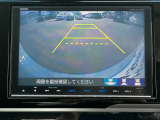 バックカメラ装着済!死角になりやすい後方もとても見やすいです☆車庫入れに自信がない方や縦列駐車が苦手な方にも、オススメ装備です!安心度もアップ!