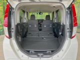 後席を格納すると、これだけの広さが!シーンに合わせたシートアレンジで、大きな荷物も積むことが出来ます♪