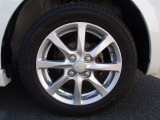 純正14インチアルミホイール!ボディにバッチリ合ってます!