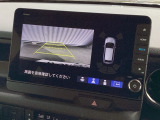 バックカメラも装備しております。車庫入れの苦手なお客様も安心!重宝してくれます!
