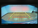 バックカメラを装備!運転席から見えにくい部分をナビの画面に映して、安全に操作が出来ます♪