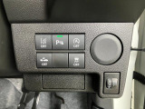 軽とは思えないほどの豊富な装備も魅力的!各機能の切り替えボタンは運転席から操作ラクラク。
