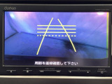 バックでの車庫入れも安心です! リアカメラが付いているバックモニター付のナビを装備しております。操作線もついており距離感も画面から確認できます。