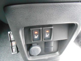 運転席と助手席のシートヒーター