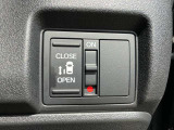 片側電動スライドドアを運転席からも操作することが可能です!