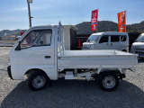 4速ミッション車です!! エアコンもパワステも無いです!!
