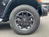限定車専用デザインの18インチアルミホイールです。