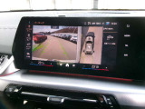 高画質の全周囲カメラが付いております。コーナーセンサーと併せてご利用いただくと駐車も楽々