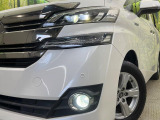 【LEDヘッドライト】悪天候や夜間走行時も良好な視界を確保し安心して運転できる高輝度LEDヘッドライトを装備!点灯速度が早く、消費電力も抑えられています。
