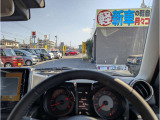 ドライバー目線です!運転席に座るとこんな感じです☆