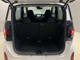 【ラゲッジルーム】たっぷり荷物も積み込める荷室スペース★