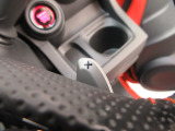 スポーティなドライビングが可能なパドルシフトです!