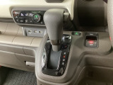 当店での販売車両は、車検整備はもちろん、車検残ありの車両でも点検整備をしっかり終わらせてからお客様へ引き渡し致しますので、安心してご購入いただけます♪