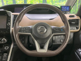 【純正革巻きステアリング】上質な革を使用することで、手にしっかり馴染みとても運転しやすいハンドルです♪