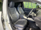 ドライバーによって運転しやすいポジションは異なり、あの車はどうなのか不安なこともありますよね。気になるお車は店頭で乗り込んでご確認いただけます♪