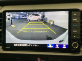 バックモニター付きで、車庫入れやバック時の後方確認をサポート。