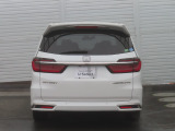【Honda SENSING装備】ミリ波レーダーとカメラを用いた先進の安全運転支援システムです。衝突軽減ブレーキに始まり、車線維持システム、標識認識機能などの支援で安全運転をサポート致します。
