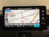 多機能と操作のしやすさを両立した、Honda CONNECT対応のナビディスプレーです。ETC2.0車載器もナビゲーション連動し、スマートフォン用Bluetoothユニット付きです。