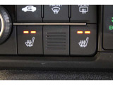 シートヒーター装備付き車!!座席に埋め込まれた電熱線によりシートを暖めることが出来る装備で、温められたシートは、寒い冬には最適です!!