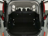 広々としたラゲージスペースを備えています。ライフスタイルに合わせていろいろな物を積み込めます!