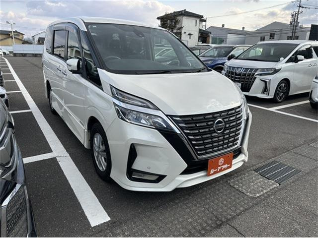セレナ 2.0 ハイウェイスター 禁煙車 カロッツェリアナビ クルーズコン