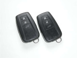 【スマートキー】簡単便利機能♪キーを取り出さずにドアを施錠&解錠。クルマの始動も可能です。