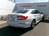 Honda認定中古車U-Selectは3つの安心をお約束します。  ・Hondaのプロが整備した安心  ・第三者機関がチェックした安心  ・購入後もHondaが保証する安心