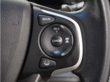 ◆アダプティブクルーズコントロール◆予め設定した車速内でクルマが自動的に加減速。前走車との適切な車間距離を維持しながら追従走行します。【LKAS】車線維持支援システムでステアリング操作を支援。