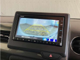 【バックカメラ】リバースにするだけで映ります、後方の安全確認や、狭い駐車場での車庫入れ、雨の日や夜間など視界の悪い時に便利です!安全にバックする為には欠かせない装備です。