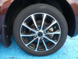 社外品アルミホイールが装着されています。(保証対象外)タイヤは新品へ交換いたします。