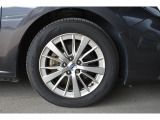 純正16インチアルミホイル/タイヤサイズは205/55R16です