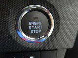 プッシュスタートです。エンジンの始動、停止がワンタッチ操作で出来ます。
