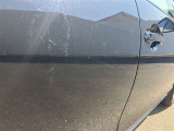 傷等が御座いますので、現車をご覧になって状態を確認をして下さい。修理をご希望の方は有償になりますが、弊社板金工場にて修理可能です!詳細はスタッフにご相談ください!