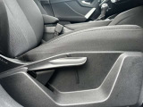 シフターが装備されておりますので、好みのポジションで運転して頂く事がかのうでございます。