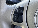 [ステアリングオーディオスイッチ]ハンドルから手を離さずに、オーディオの操作ができます♪