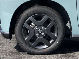 純正ホイールを装着しております。車両に関してのご質問は、スタッフまでお気軽にお問合せ下さい!TEL:0439-88-6662